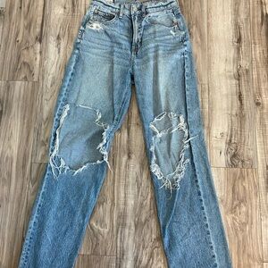 American Eagle baggy jeans